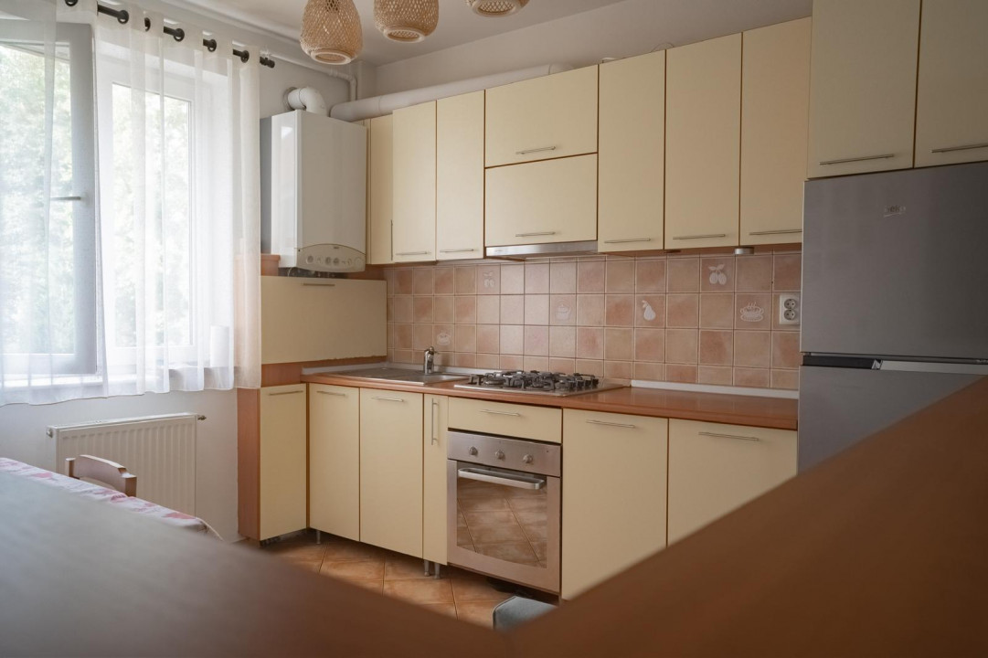 Apartament 3 camere finisat cu garaj si boxa, Zona Engels