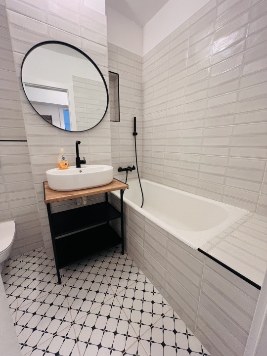 Apartament 2 camere, renovat complet, prima închiriere, Zona Mosilor