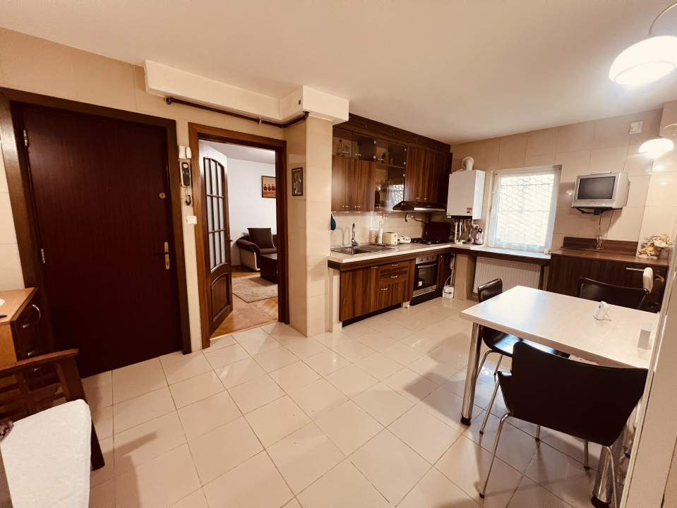 Apartament 2 camere- decomandat, centrală proprie – Dorobanți