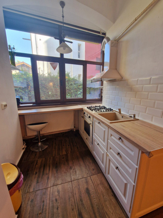 Apartament 3 camere în vilă, cu grădină 150 mp– zona Pache Protopopes