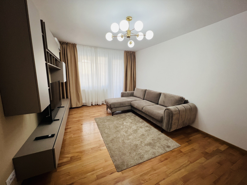 Apartament 3 camere, prima închiriere, centrala proprie . Zona Obor 