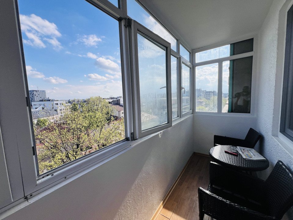 Garsonieră decomandată cu centrala proprie si AC- Zona Carol 