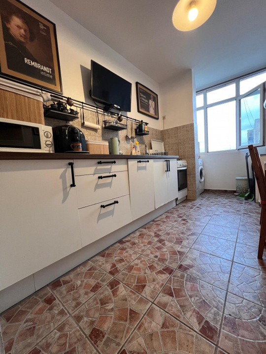 Apartament 3 camere in zona Bucur Obor 