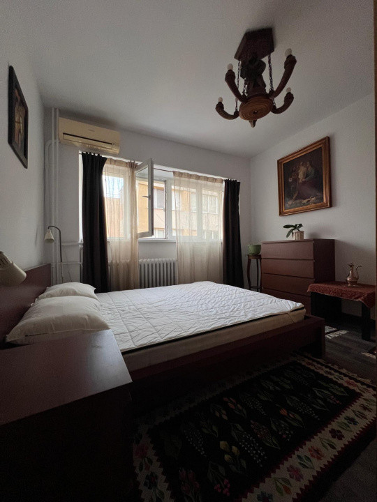 Apartament 3 camere in zona Bucur Obor 