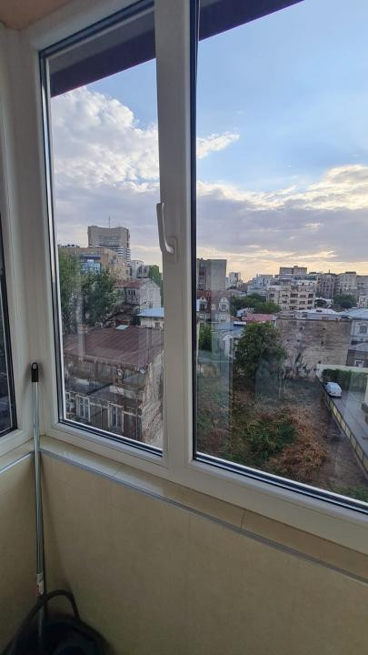 Garsonieră renovată – Universitate / Centrala Proprie/ Jean Louis Calderon