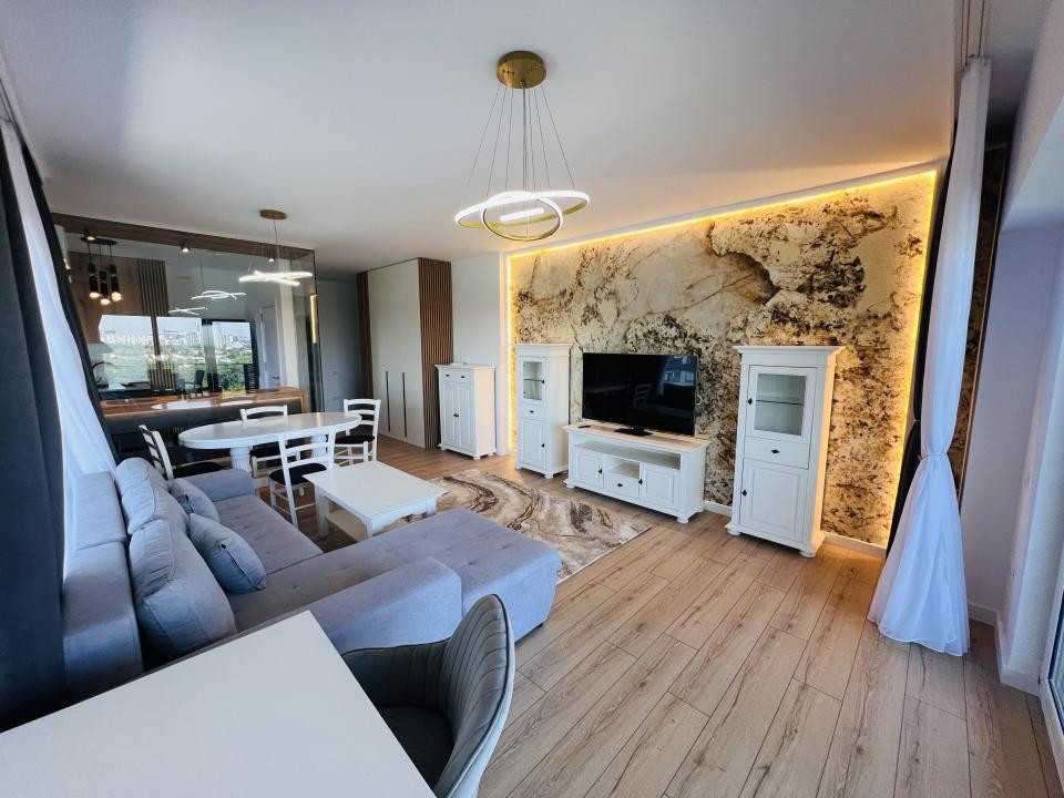 Apartament unicat de 3 camere | Prima închiriere | Vedere spectaculoasă