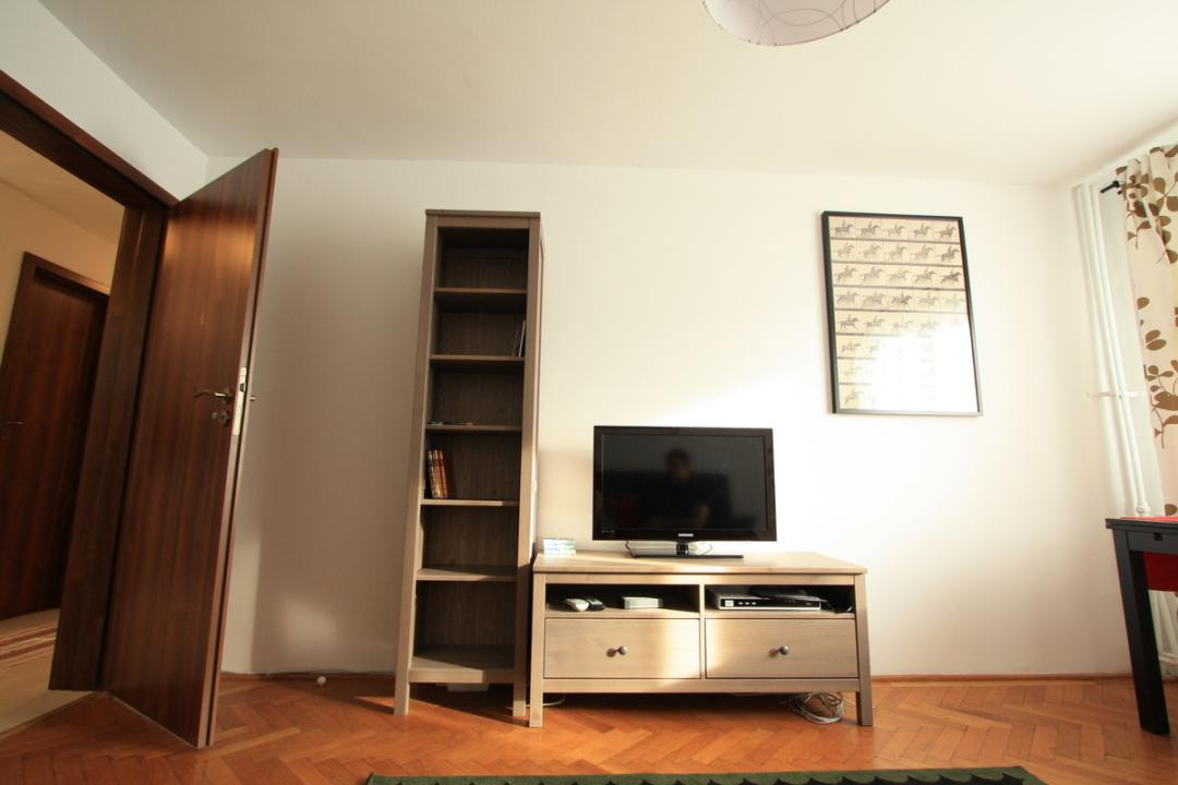 Apartament 2 camere, decomandat, Zona Dorobanti-Perla