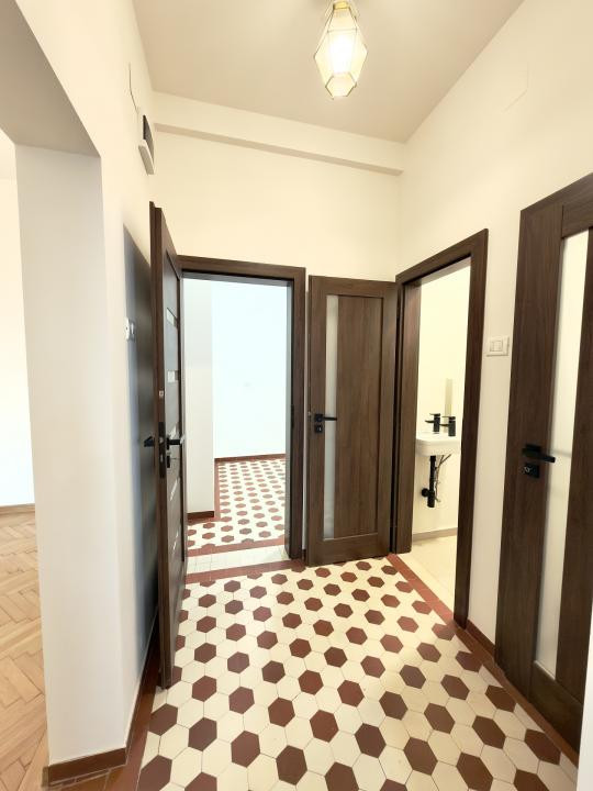 Spatiu birouri 72MP ULTRACENTRAL - Universitate | Batistei