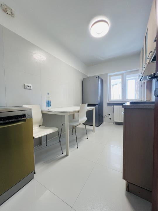 Apartament 3 camere – Parc Circului | Vedere către parc | 2 băi | 2 balcoane