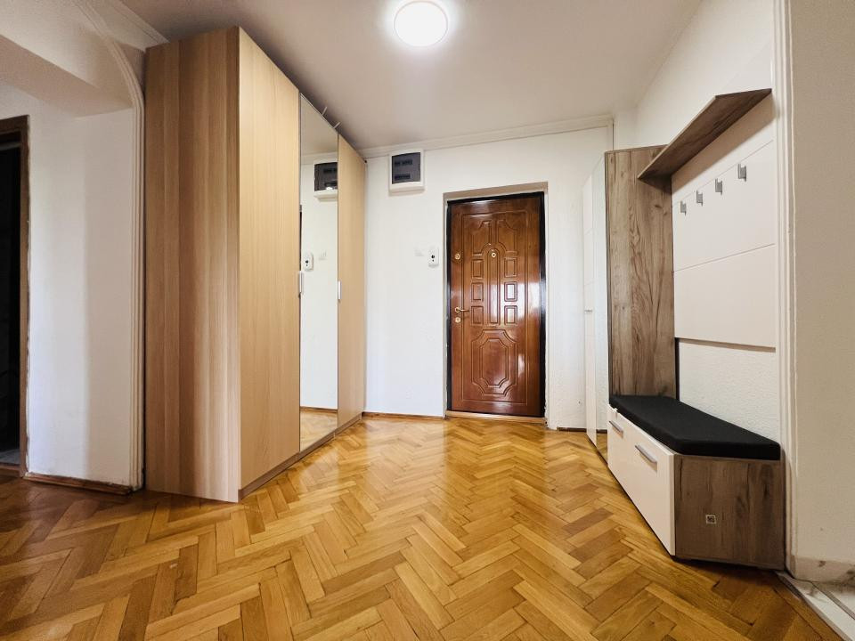 Apartament 3 camere – Parc Circului | Vedere către parc | 2 băi | 2 balcoane