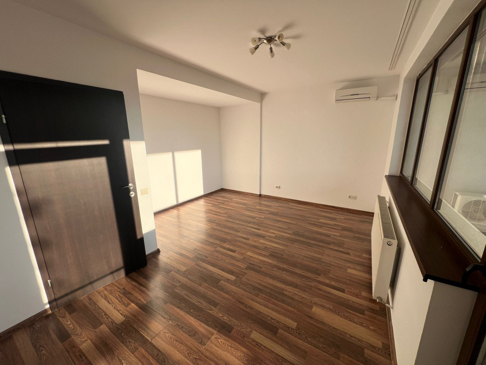 Casă tip duplex | 5 camere | Pipera – Porsche | Cortina North | 260 mp 