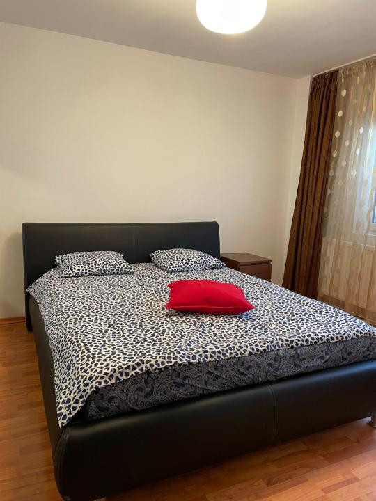 Apartament 3 Camere | Parcul Circului | Centrală Proprie | Loc de Parcare