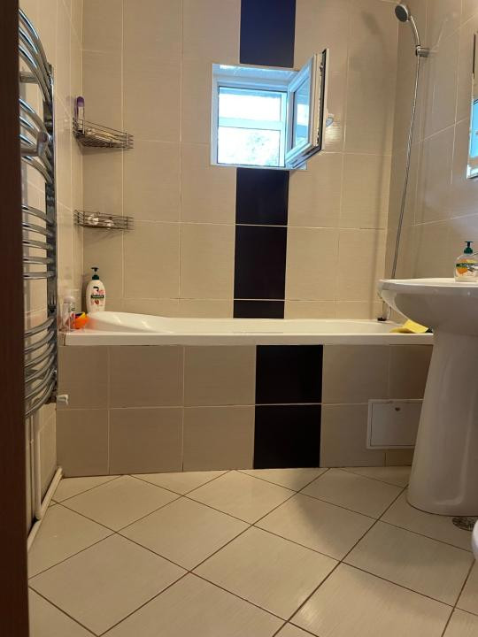 Apartament 3 Camere | Parcul Circului | Centrală Proprie | Loc de Parcare