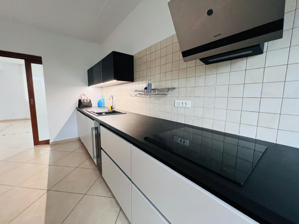 Casă de închiriat cu sauna si piscina in complexul  Grădinile Soarelui