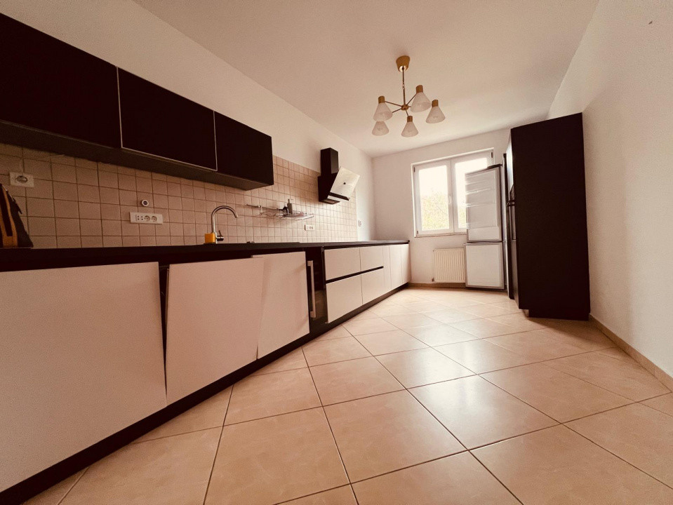 Casă de închiriat cu sauna si piscina in complexul  Grădinile Soarelui