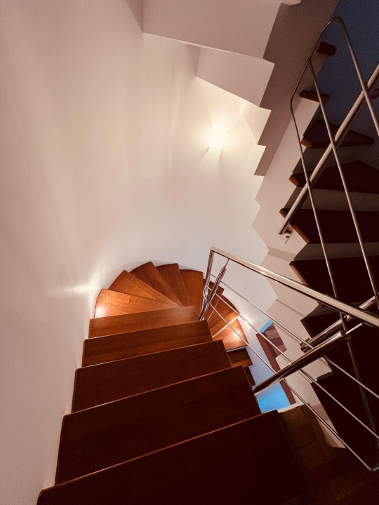 Casă de închiriat cu sauna si piscina in complexul  Grădinile Soarelui