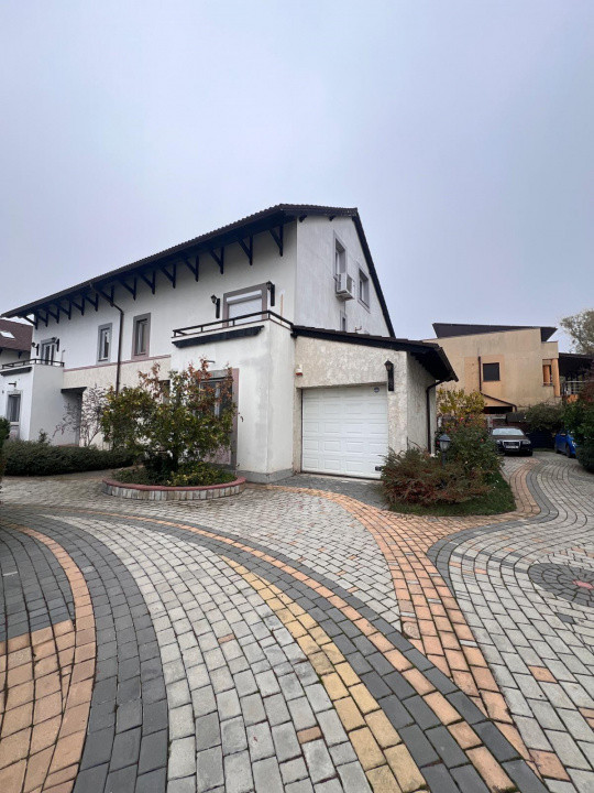 Casă de închiriat cu sauna si piscina in complexul  Grădinile Soarelui