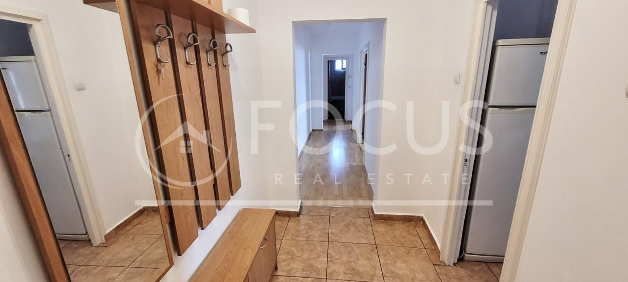Apartament 3 camere decomandat | Piața Victoriei | Centrală proprie | 2 balcoane