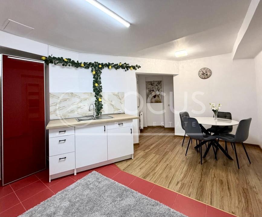 Apartament 3 camere | Ultracentral | Magheru | Centrală proprie |