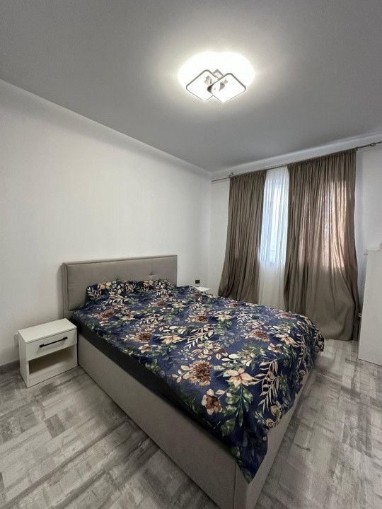 Apartament 2 camere, modern, loc de parcare, Zona Vivo