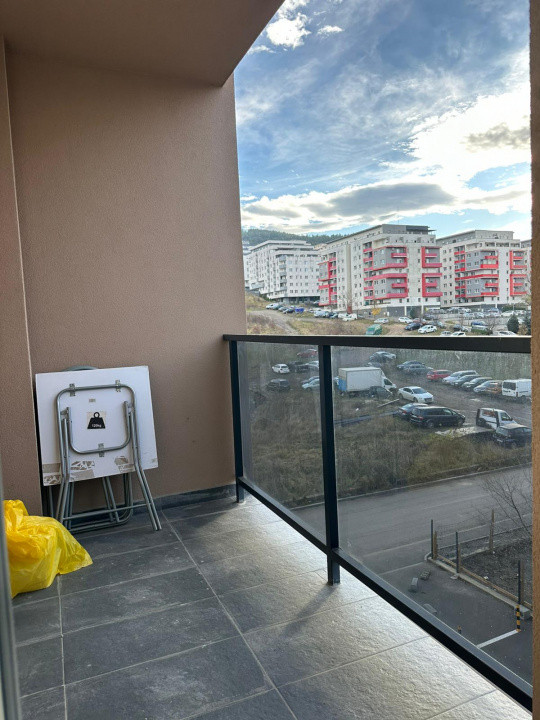 Apartament 2 camere, modern, loc de parcare, Zona Vivo