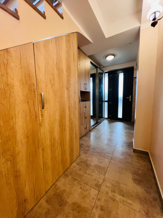 Casă intr-o zona rezidentiala, 130 mp utili, curte matură -Matei Millo 