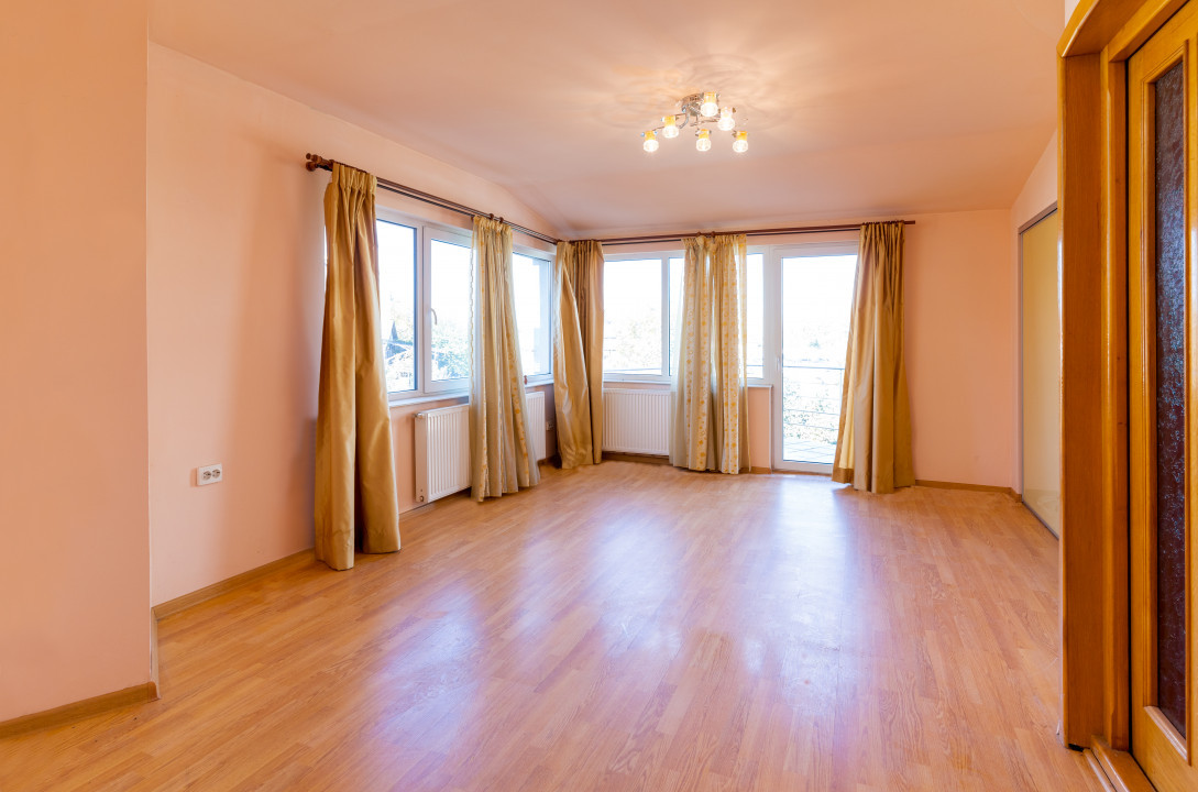 Casa de vânzare în cartierul Buna Ziua