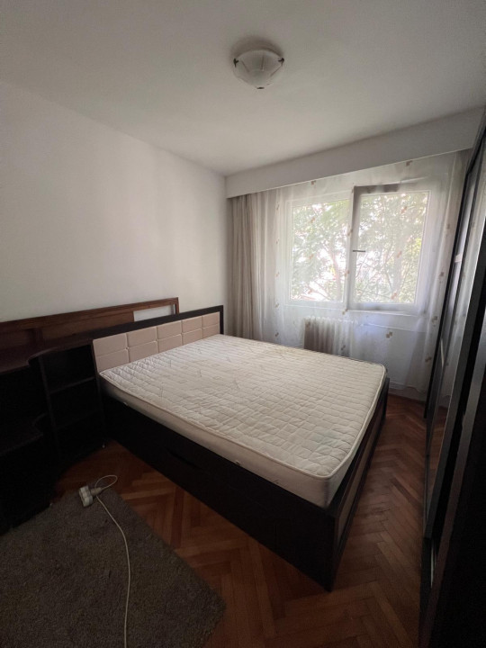 Apartament 2 camere, etaj intermediar, Zona Minerva