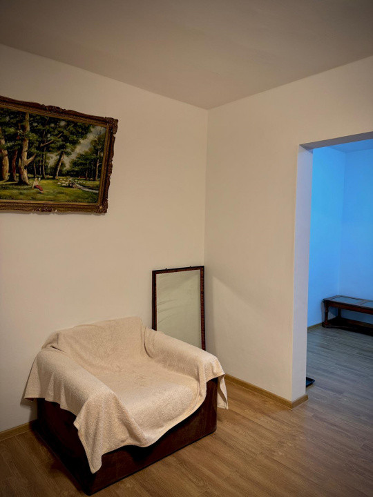 Apartament 3 camere de închiriat , Zona Obor