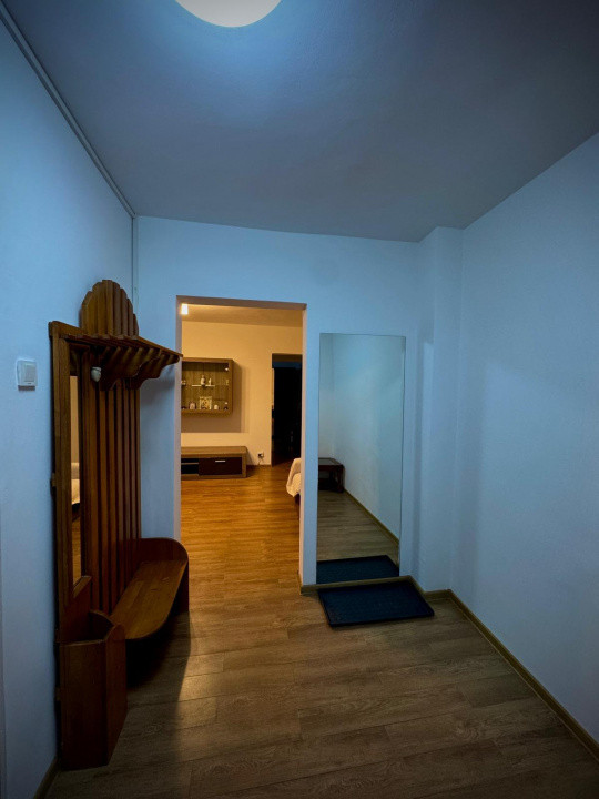 Apartament 3 camere de închiriat , Zona Obor