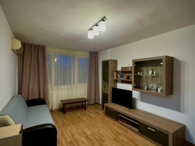 Apartament 3 camere de închiriat , Zona Obor