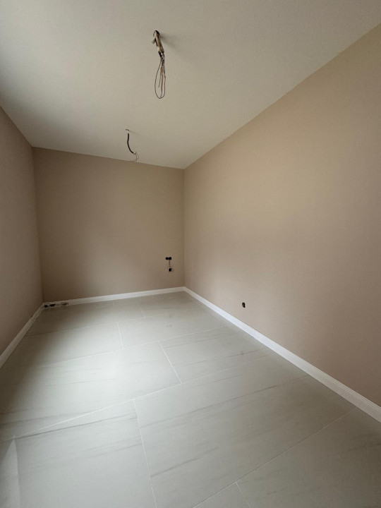 Apartament 3 camere, bloc nou, garaj, Zona Edgar Quinet