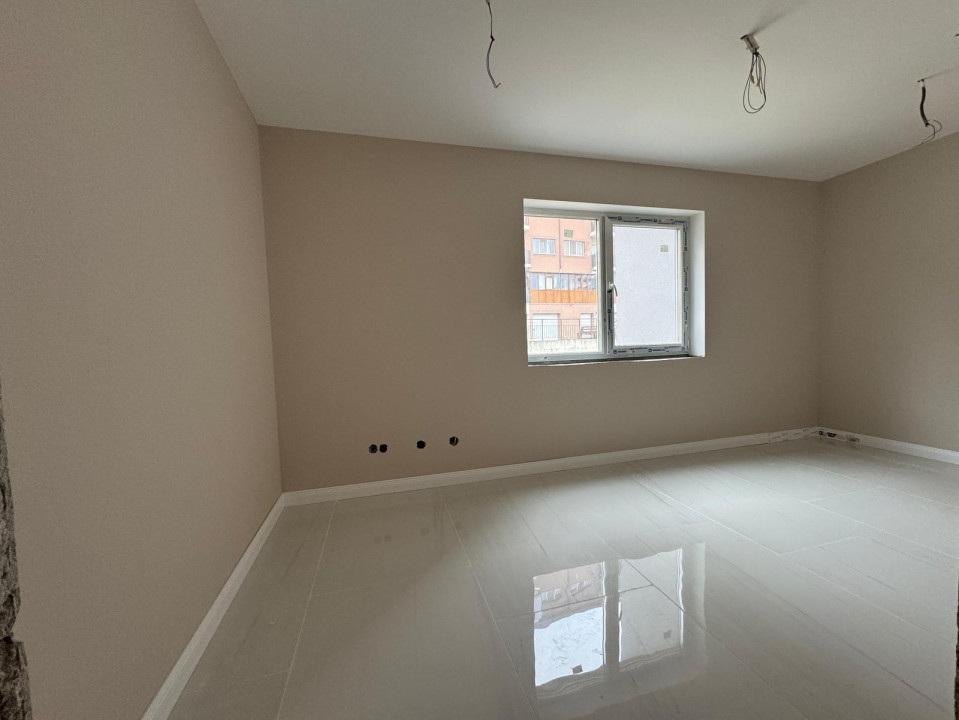 Apartament 3 camere, bloc nou, garaj, Zona Edgar Quinet