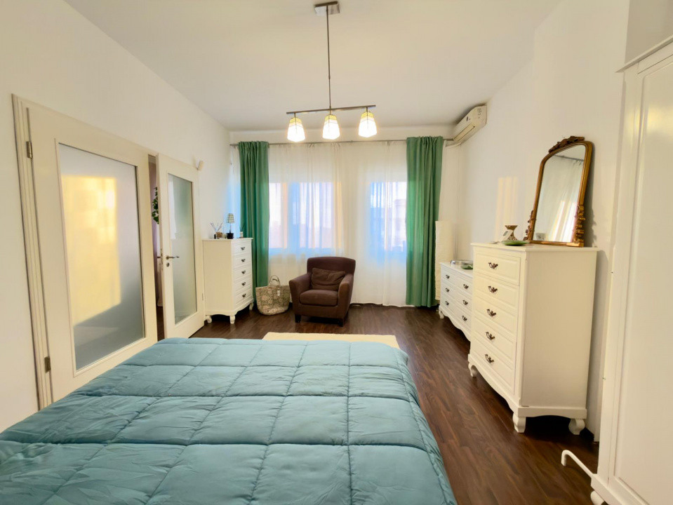 Apartament cu view PANORAMIC, 70mp-terasa 30mp - Universitate | Batistei | Carol