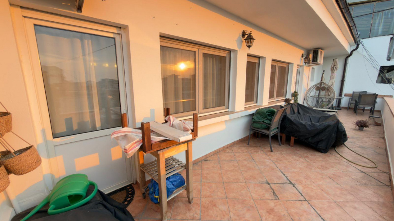 Apartament cu view PANORAMIC, 70mp-terasa 30mp - Universitate | Batistei | Carol