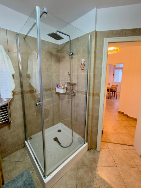 Apartament cu view PANORAMIC, 70mp-terasa 30mp - Universitate | Batistei | Carol