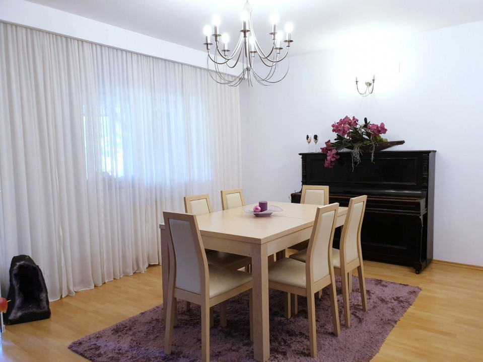 Vilă 4 camere | Cartier Azur | Garaj | Teren 375 mp | Grădină amenajată