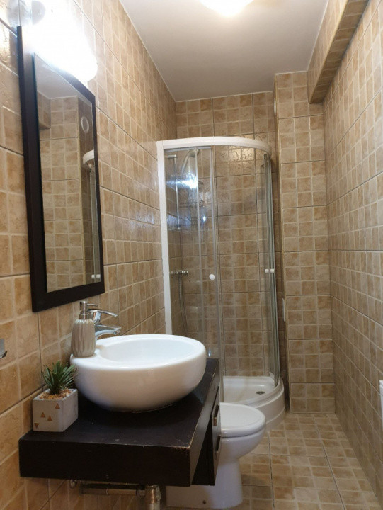 Vilă 4 camere | Cartier Azur | Garaj | Teren 375 mp | Grădină amenajată