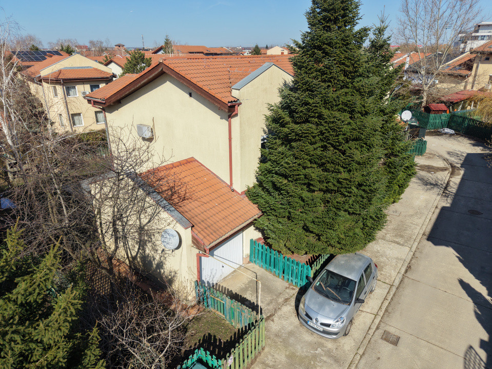 Vilă 4 camere | Cartier Azur | Garaj | Teren 375 mp | Grădină amenajată