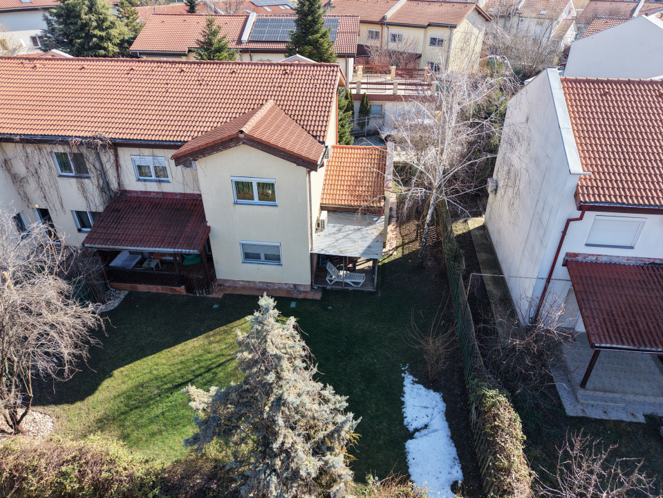 Vilă 4 camere | Cartier Azur | Garaj | Teren 375 mp | Grădină amenajată