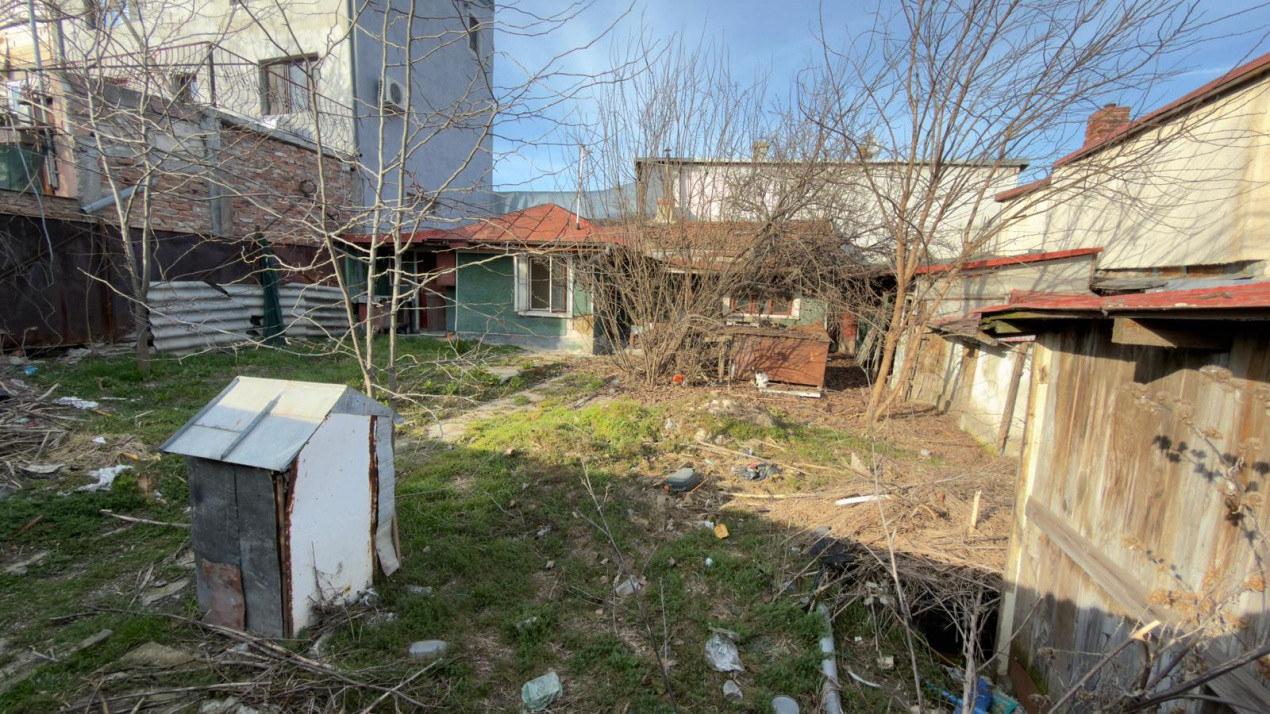 Casa + teren 203 mp, front 13 ml, Zona Petricani- Tei 