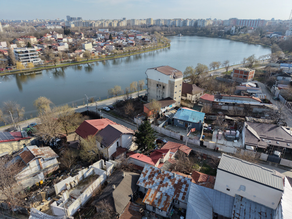 Casa + teren 203 mp, front 13 ml, Zona Petricani- Tei 